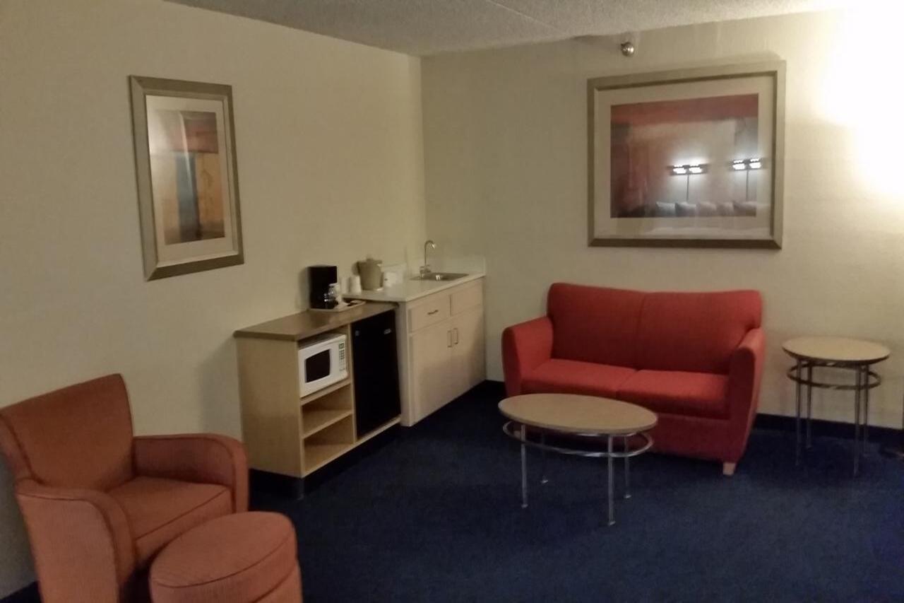 Red Roof Inn Plus + Phoenix West 외부 사진