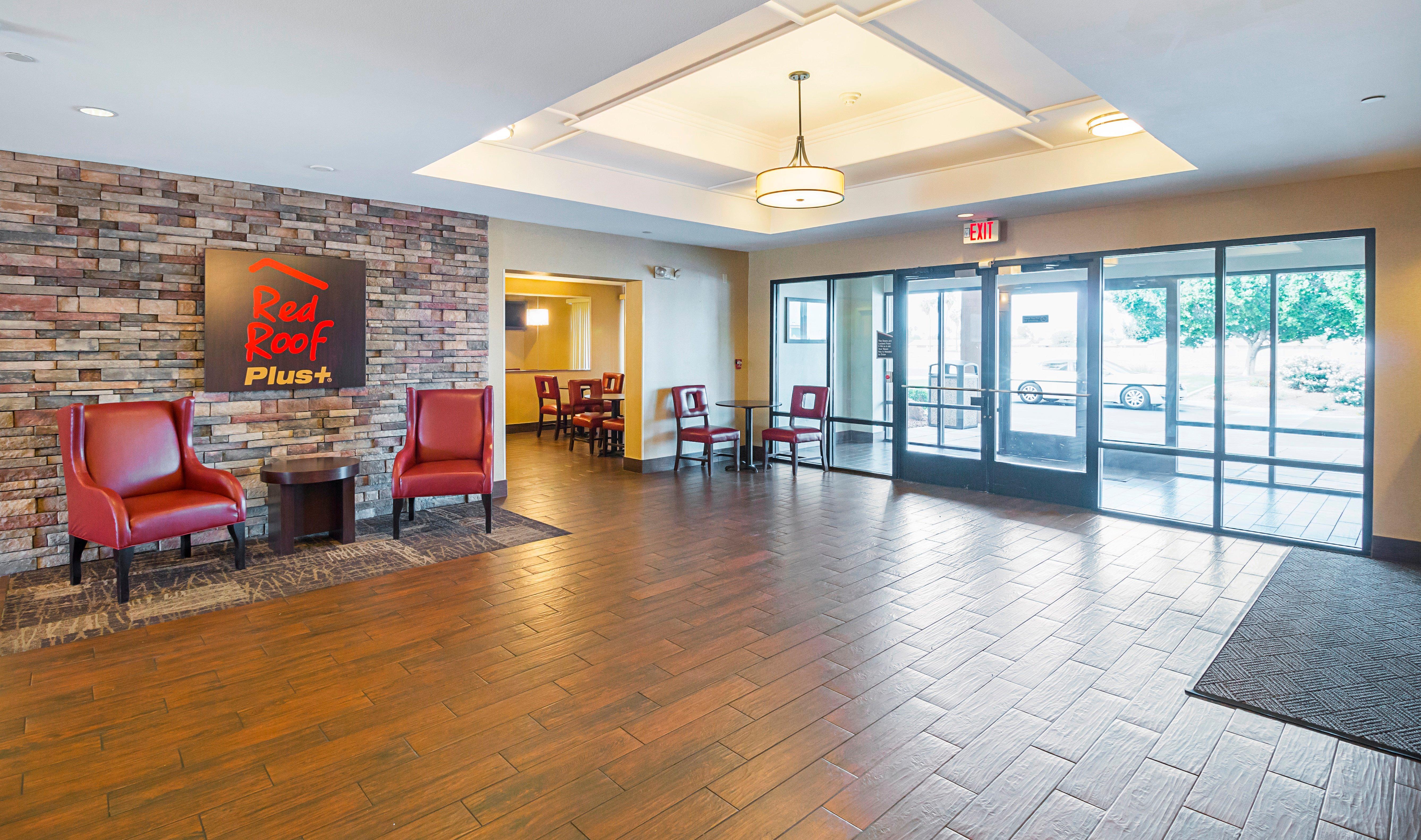 Red Roof Inn Plus + Phoenix West 외부 사진