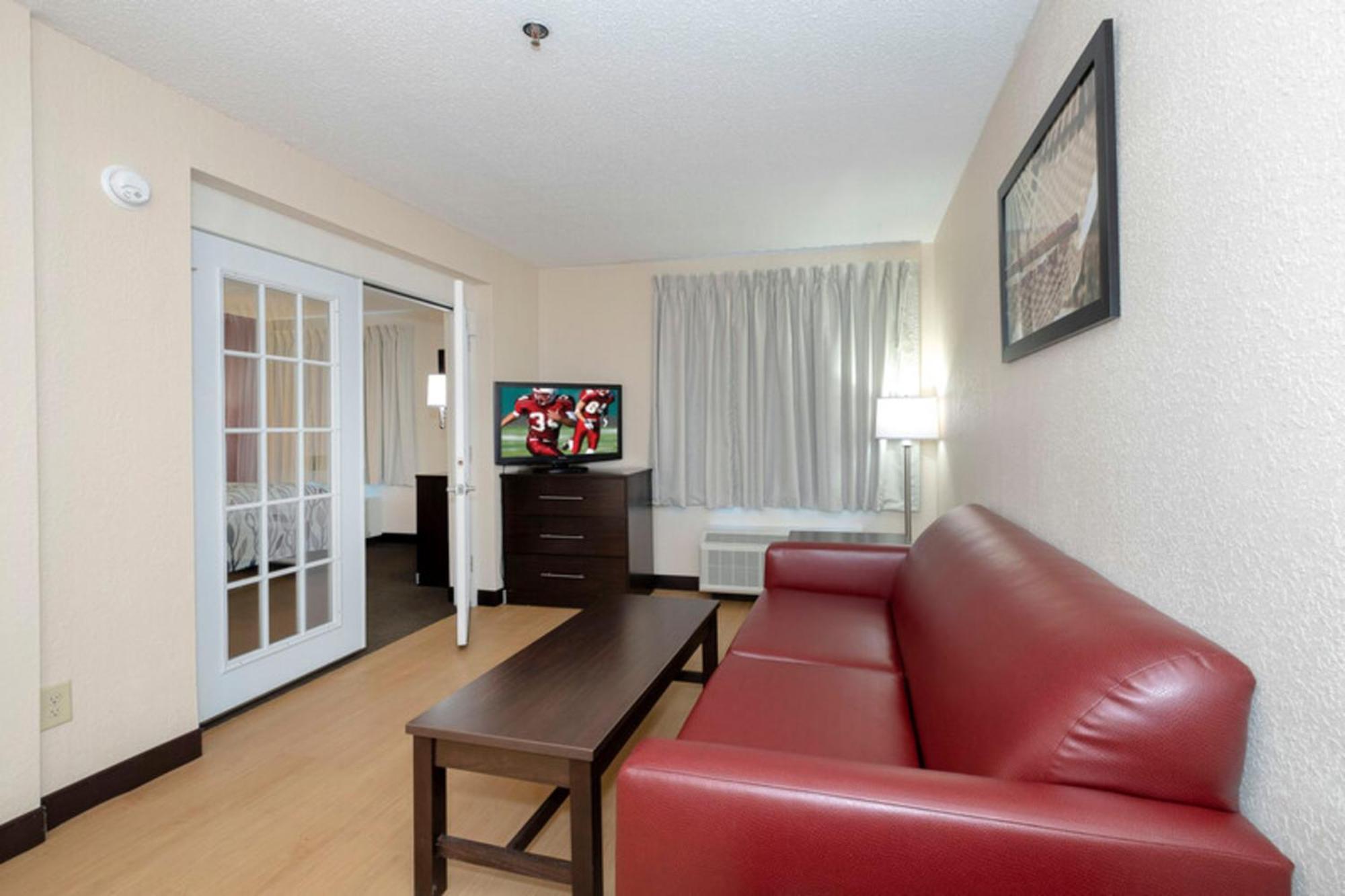 Red Roof Inn Plus + Phoenix West 외부 사진