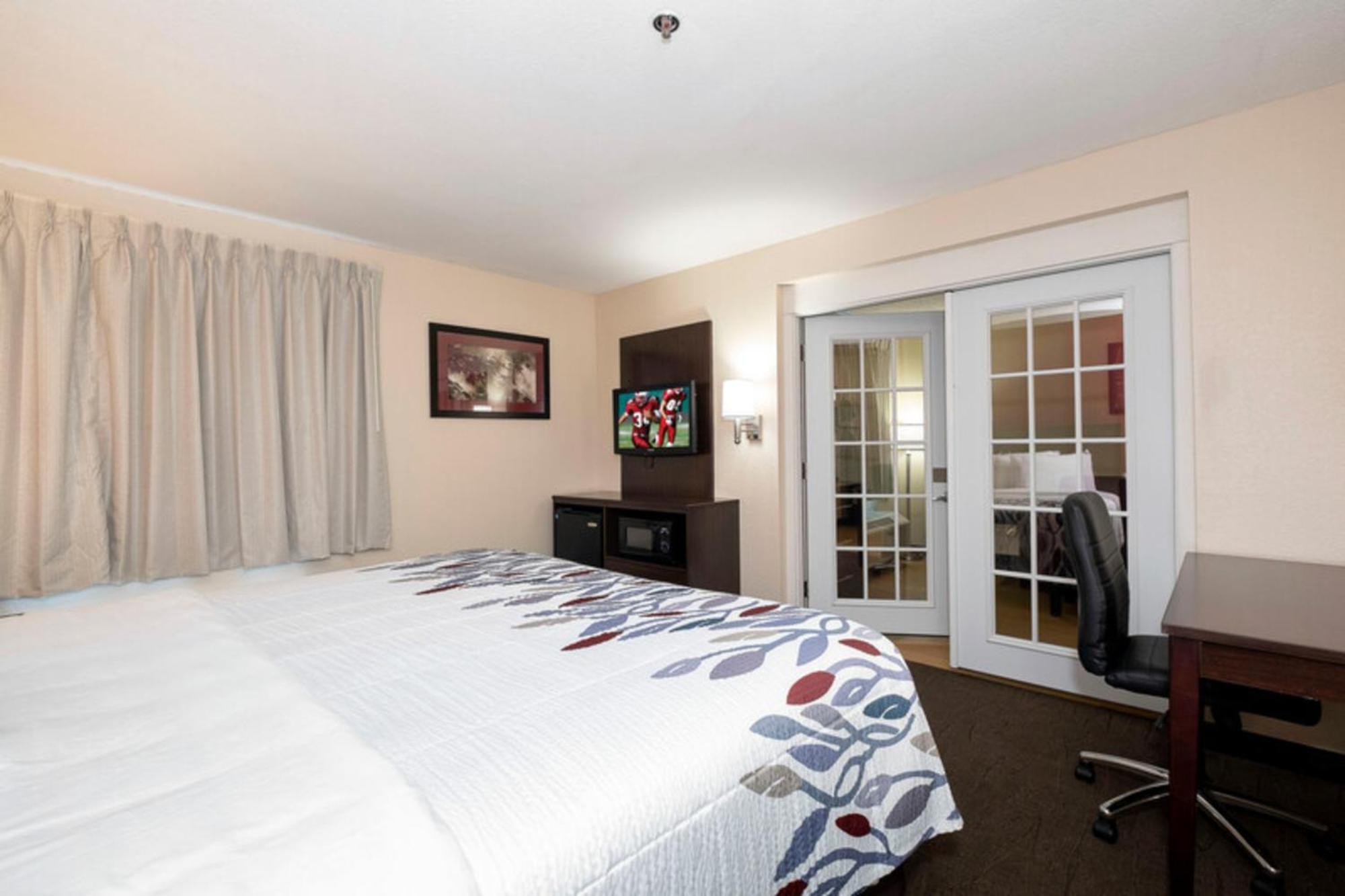 Red Roof Inn Plus + Phoenix West 외부 사진
