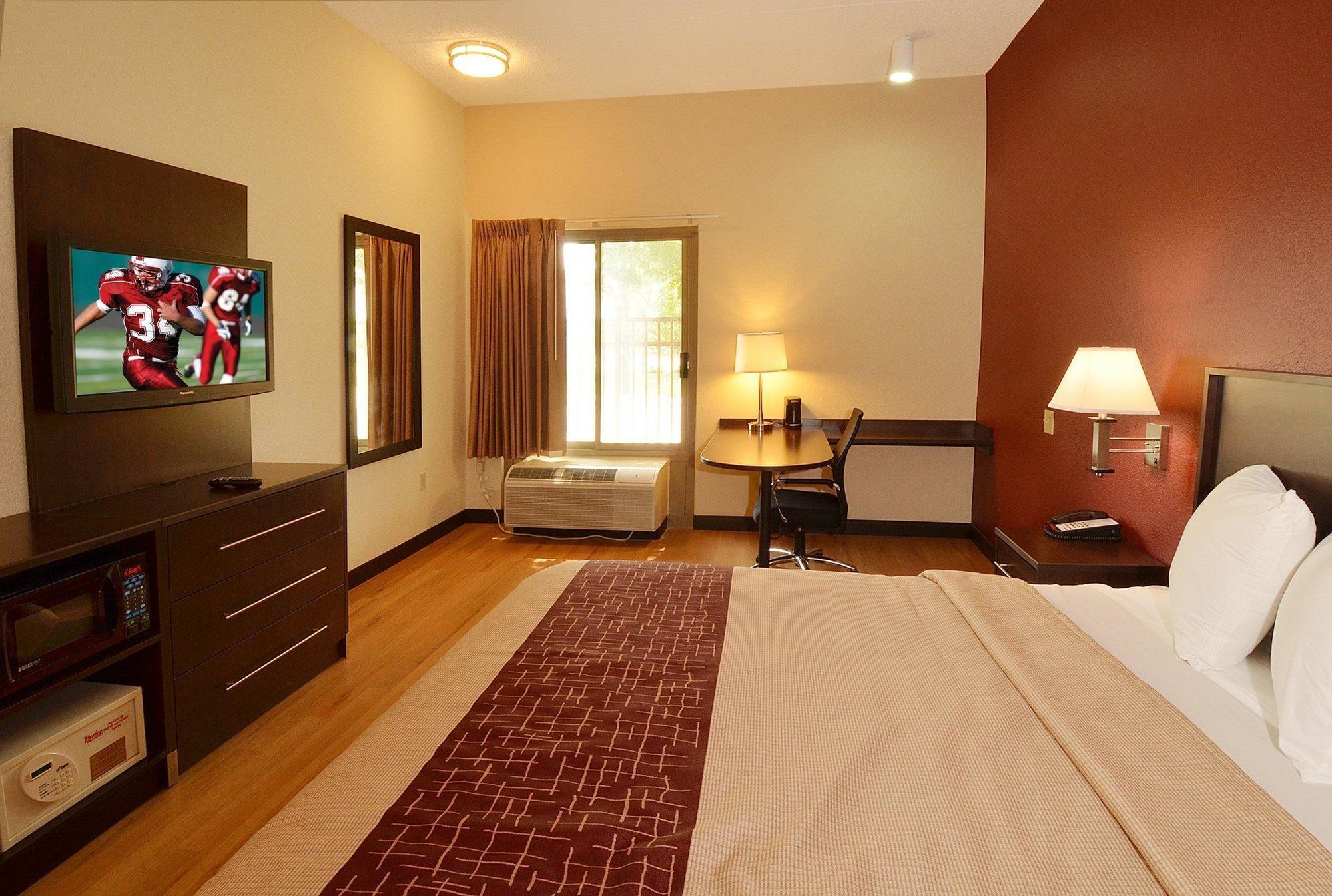 Red Roof Inn Plus + Phoenix West 외부 사진
