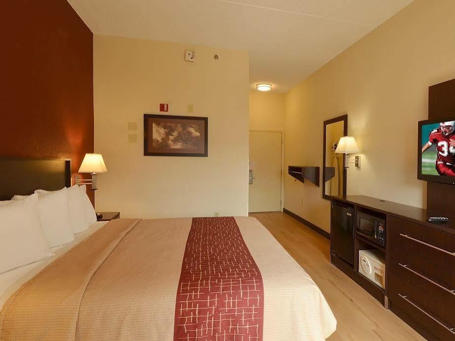 Red Roof Inn Plus + Phoenix West 외부 사진